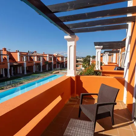 Poolside Paradise Townhouse, Luz de Tavira