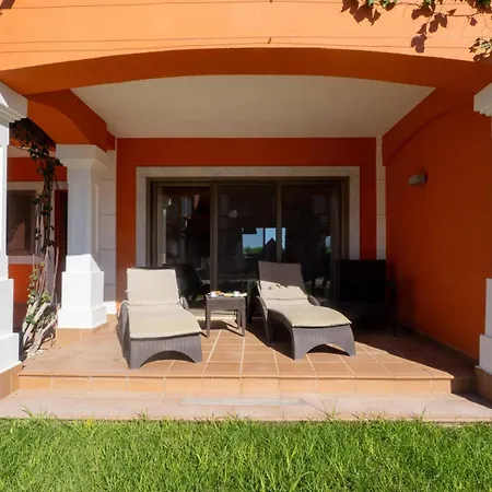 Poolside Paradise Townhouse, Luz de Tavira