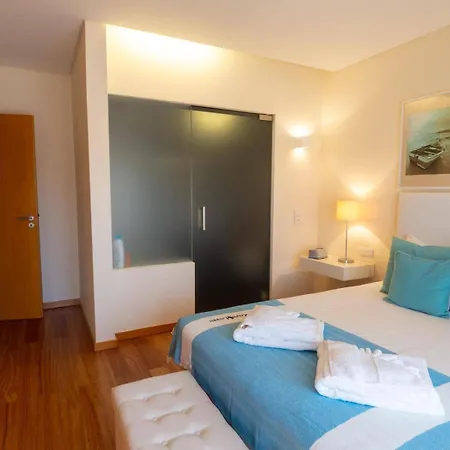 Poolside Paradise Townhouse, Apartmán Luz de Tavira